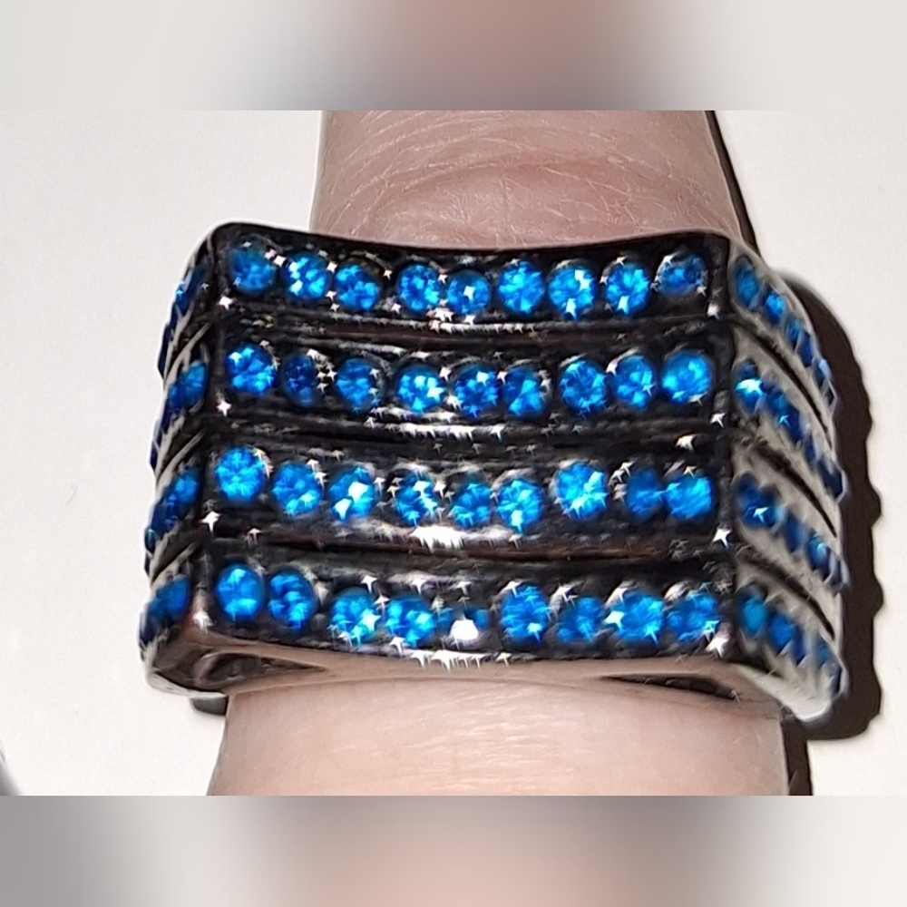 Adjustable Gun Metal Blue Rhinestone Ring - Picture 2 of 5